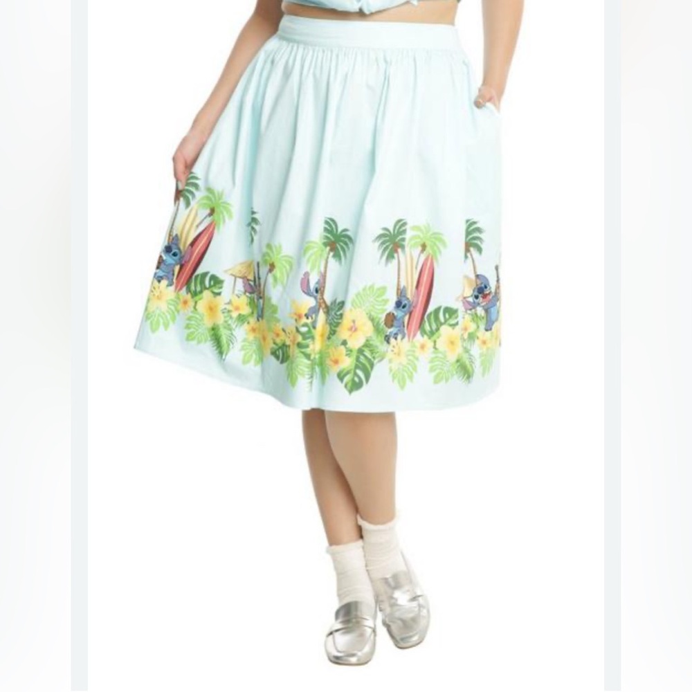 Disney Hot Topic Lilo & Stitch Skirt with Pockets Size S Circle Skirt
